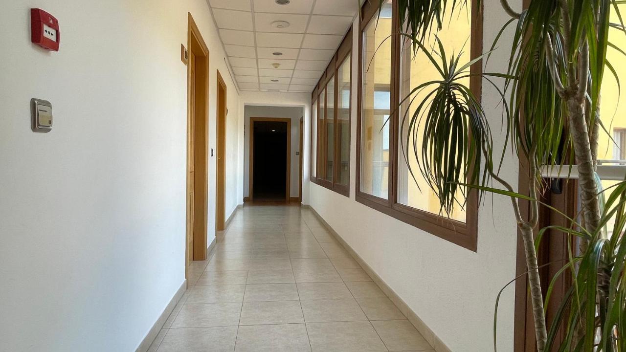Hotel Font Del Pla La Jonquera Ngoại thất bức ảnh