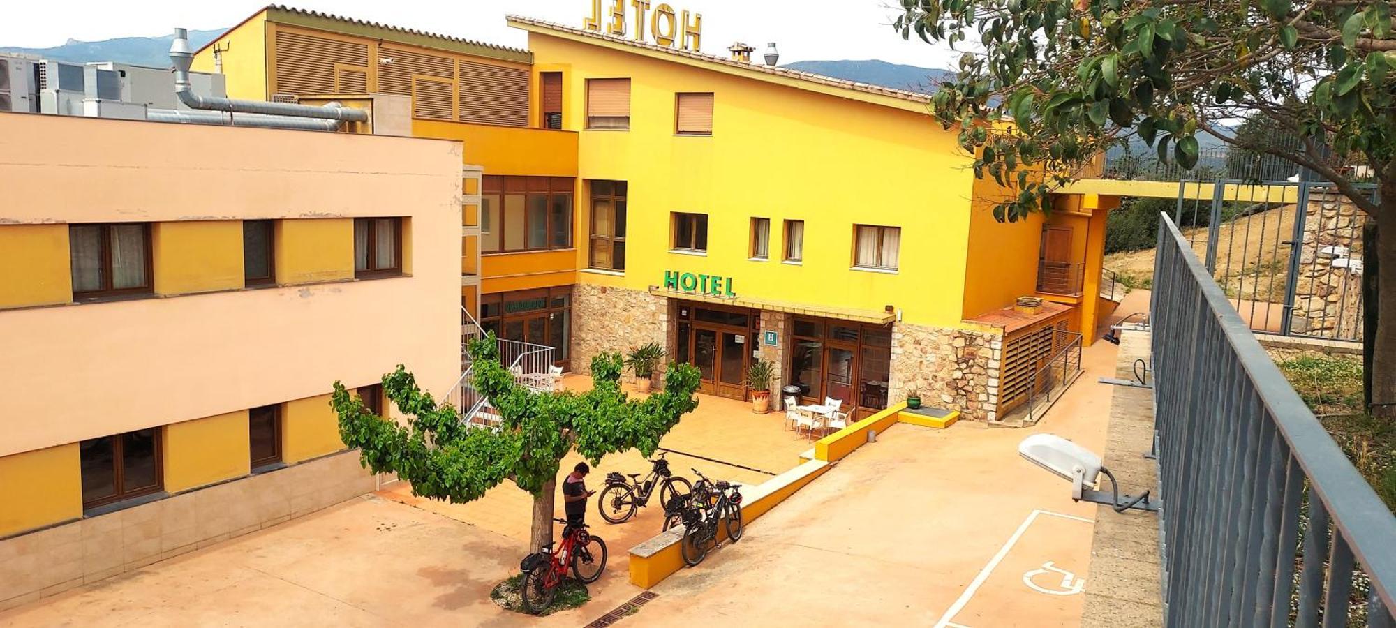 Hotel Font Del Pla La Jonquera Ngoại thất bức ảnh