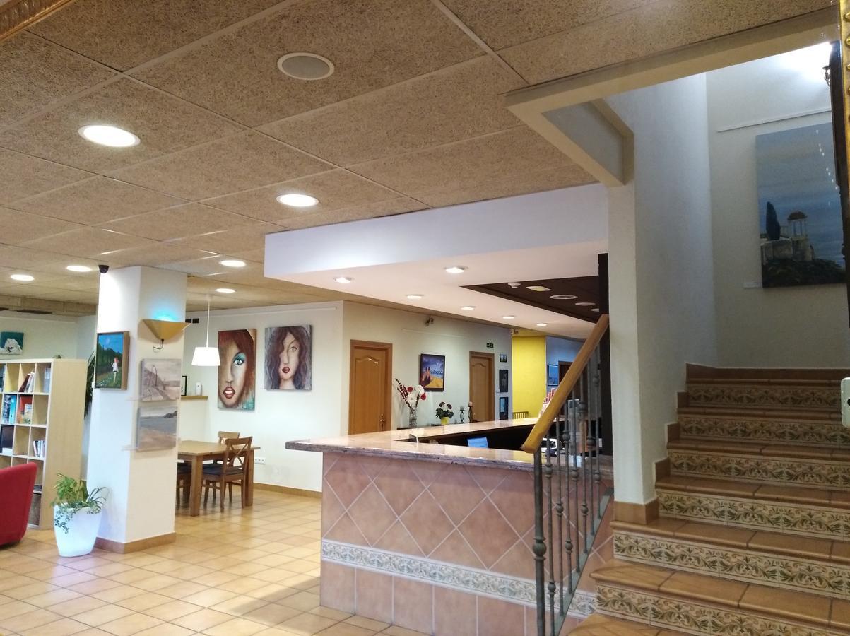 Hotel Font Del Pla La Jonquera Ngoại thất bức ảnh
